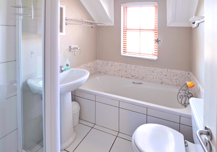 3 Bedroom Property for Sale in Narnia Western Cape